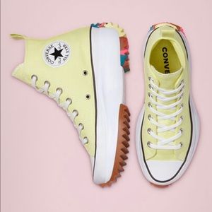 Converse Run Star Hike